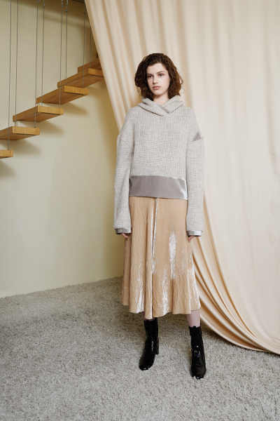 "Как дома, где бы ты не находилась": дуэт VOROZHBYT&ZEMSKOVA представил новый лукбук сезона осень-зима 2018/19